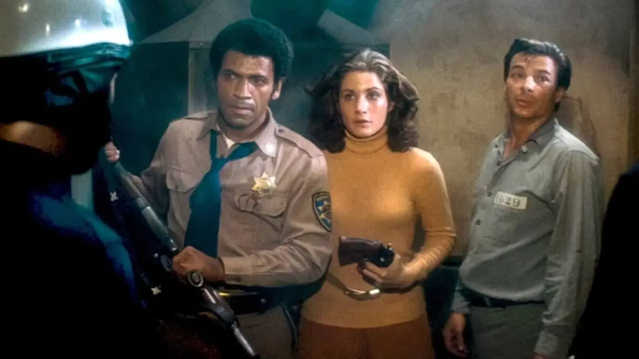 El elenco de Asalto a la comisaría 13 (1976)