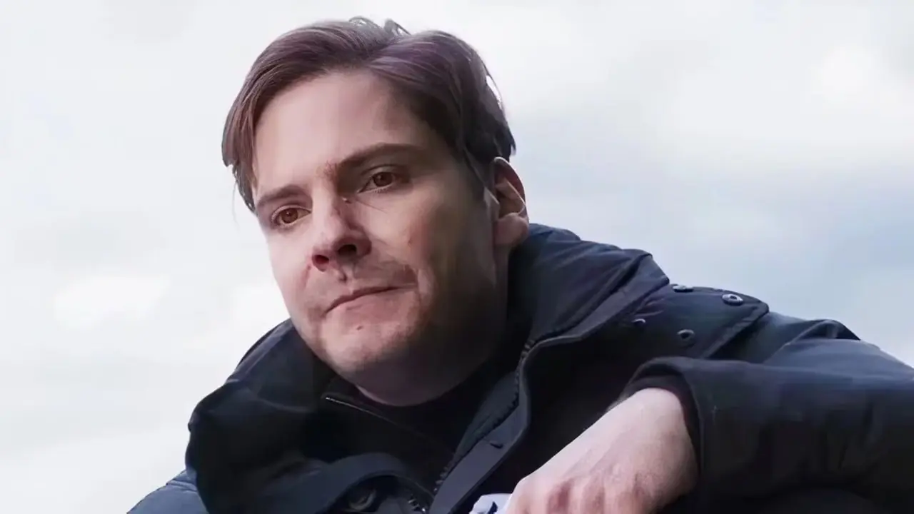 Daniel Brühl nel ruolo di Helmut Zemo in Captain America Civil War Daniel Brühl nel ruolo di Helmut Zemo in Captain America Civil War