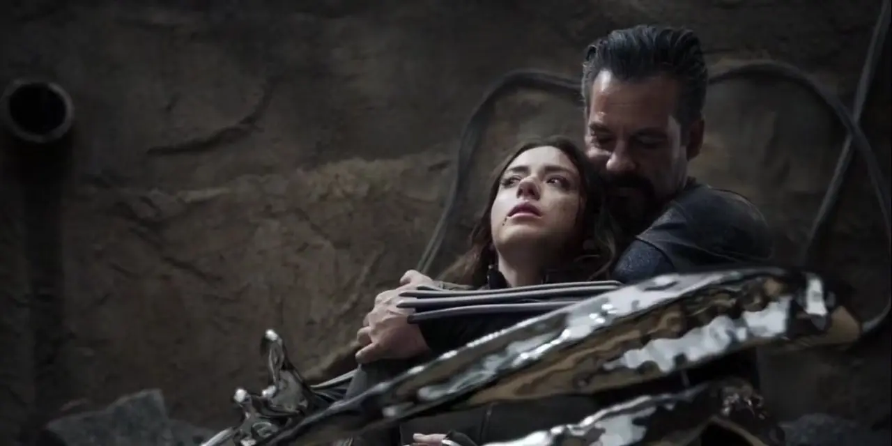 Graviton (Adrian Pasdar) يمتص قوى Quake (Chloe Bennet) في عملاء SHIELD-3