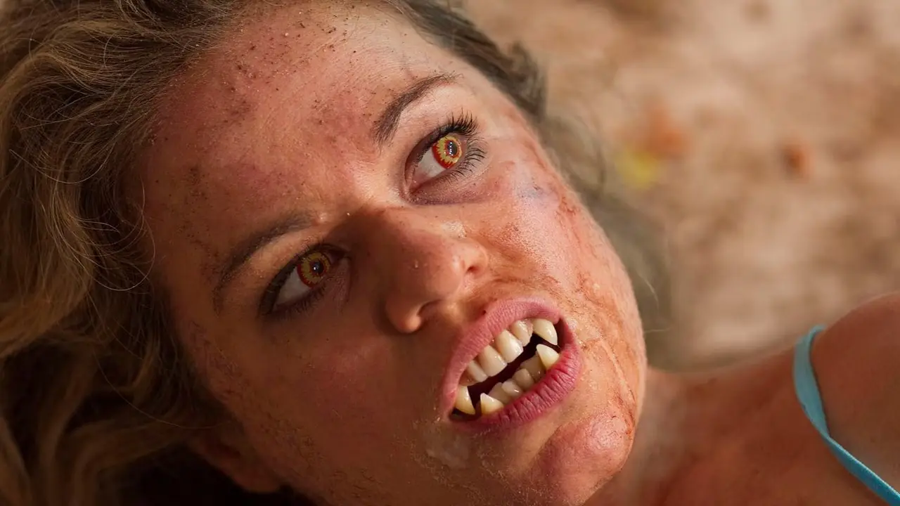 نينا تتحول إلى مستذئبة في فيلم "Being Human UK" من قناة BBC Three