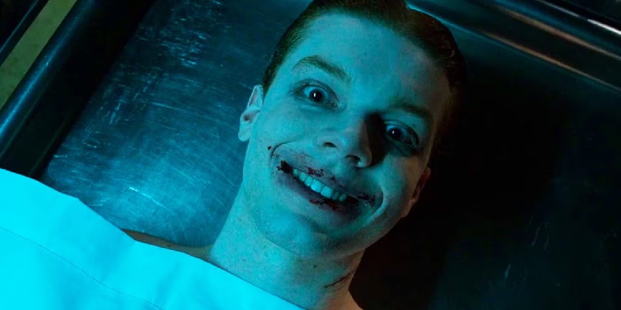 Cameron Monaghan dans le rôle de Jerome Valeska dans Gotham saison 2 Cameron Monaghan dans le rôle de Jerome Valeska dans Gotham saison 2