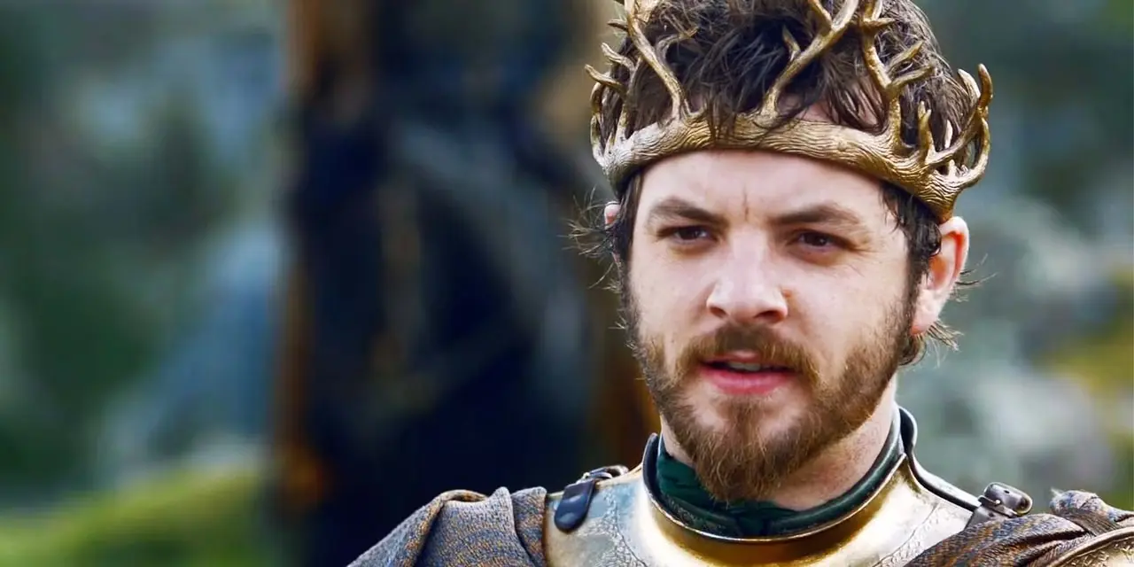 Gethin Anthony als Renly Baratheon trägt eine Krone, als er Stannis in Staffel 2 von Game of Thrones trifft Gethin Anthony als Renly Baratheon trägt eine Krone, als er Stannis in Staffel 2 von Game of Thrones trifft