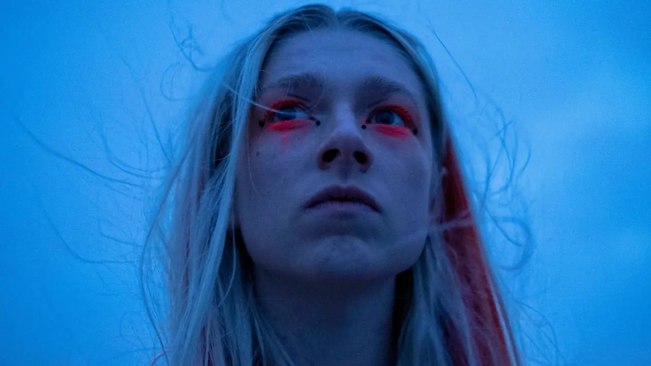 Hunter Schafer als Jules Vaughn in Euphoria