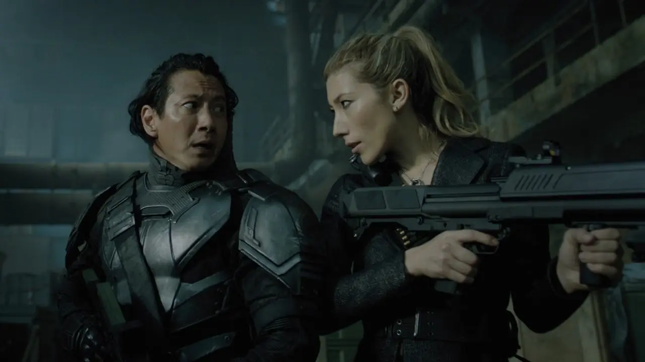 Will Yun Lee und Dichen Lachman in Altered Carbon Will Yun Lee und Dichen Lachman in Altered Carbon