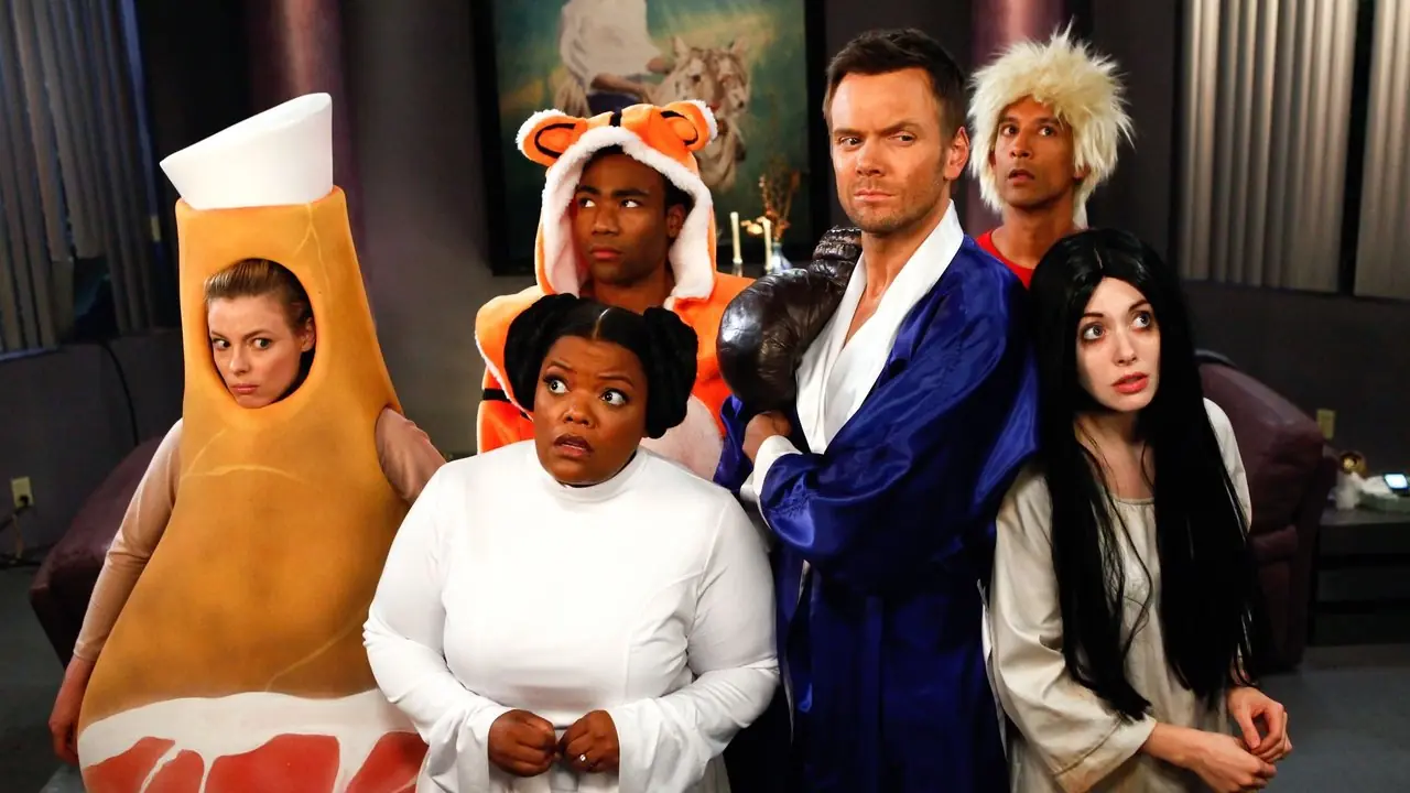 طاقم عمل مسلسل Community يرتدون أزياء الهالوين المختلفة في الموسم الرابع، الحلقة 2. طاقم عمل مسلسل Community يرتدون أزياء الهالوين المختلفة في الموسم الرابع، الحلقة 2.