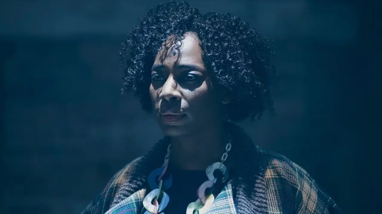 Agatha está en penumbra en Un descubrimiento de brujas