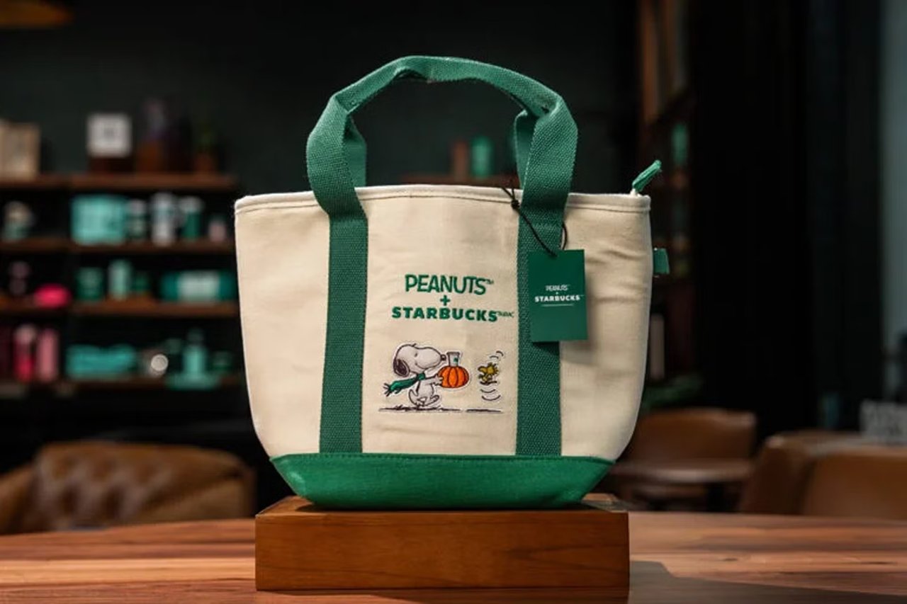Peanuts X Starbucks-samenwerking met Snoopy Mini Tote