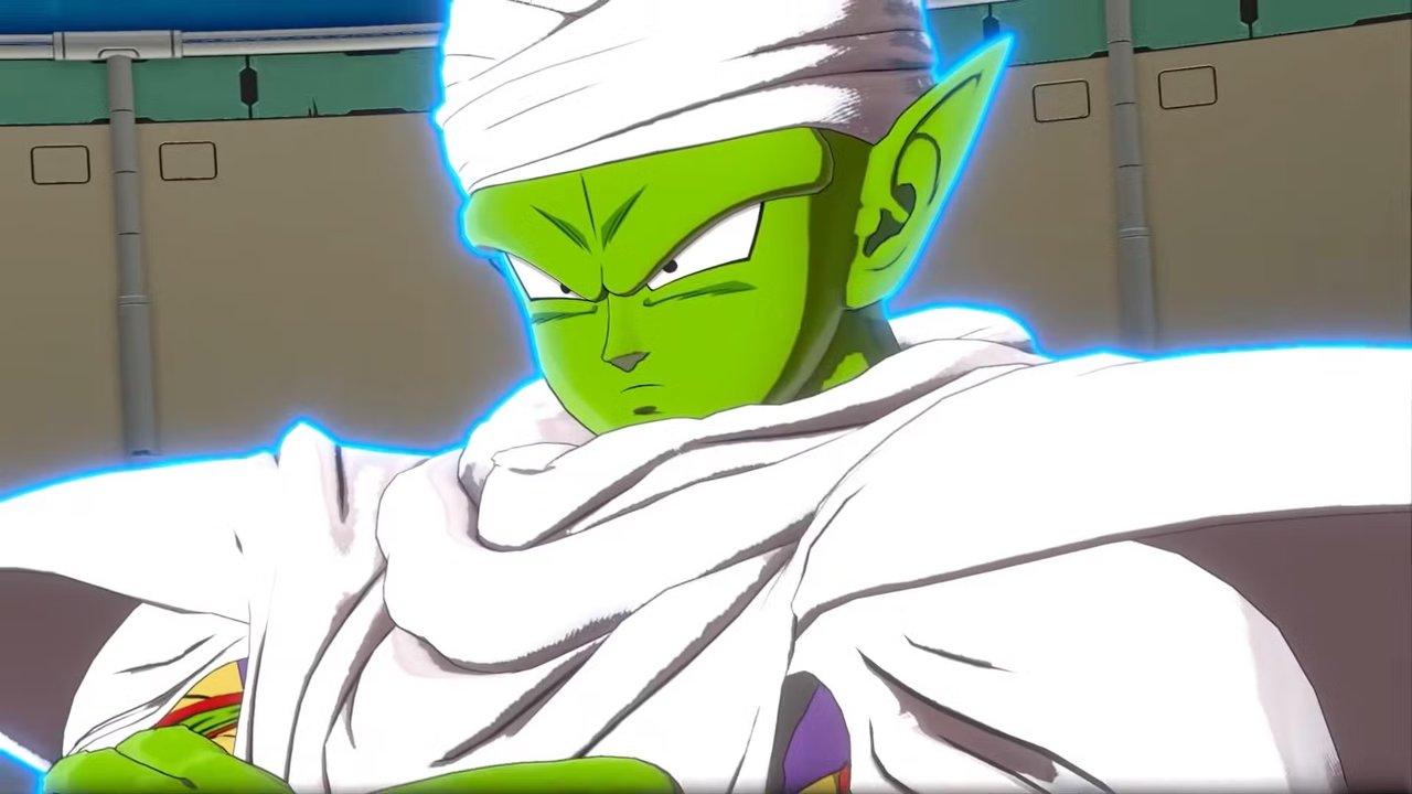Un primer plano de Piccolo, un extraterrestre verde con orejas puntiagudas.