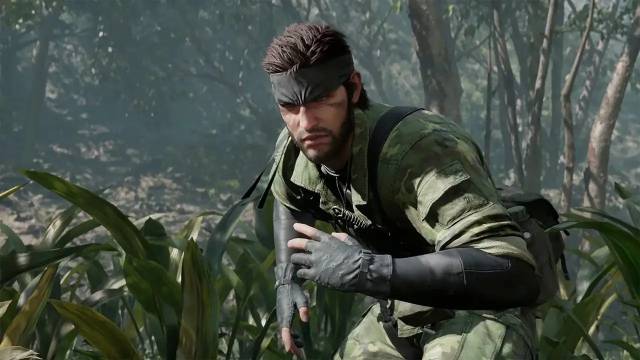 Wąż przemykający przez las w grze Metal Gear Solid Delta: Snake Eater Wąż przemykający przez las w grze Metal Gear Solid Delta: Snake Eater