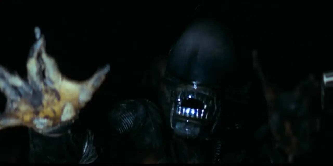 Xenomorfen kaster seg ut mot Dallas i Alien Xenomorfen kaster seg ut mot Dallas i Alien