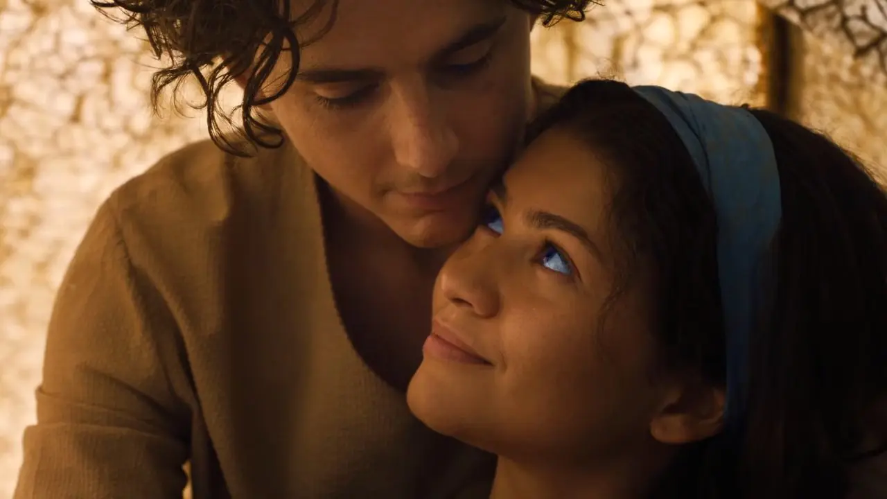 Paul Atreides (Timothée Chalamet y Chani (Zendaya) mirándose en Dune: Tercera parte Paul Atreides (Timothée Chalamet y Chani (Zendaya) mirándose en Dune: Tercera parte