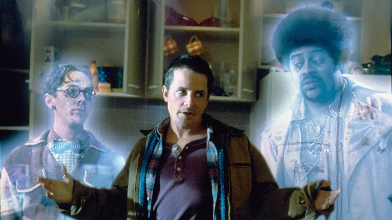 Michael J. Fox steht in The Frighteners zwischen zwei Geistern Michael J. Fox steht in The Frighteners zwischen zwei Geistern