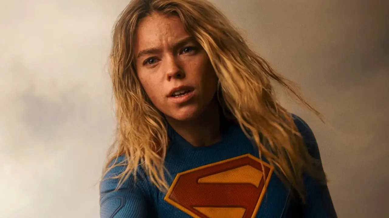 Dopo tre mesi, il film DC su Supergirl diminuisce ulteriormente