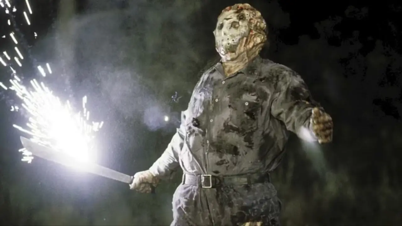 Jason wordt gezapt met elektriciteit in Jason Goes To Hell