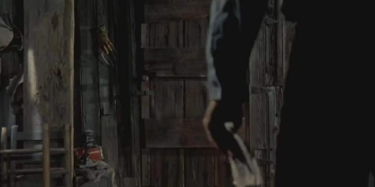 De handschoenen van Freddy Krueger in Evil Dead 2
