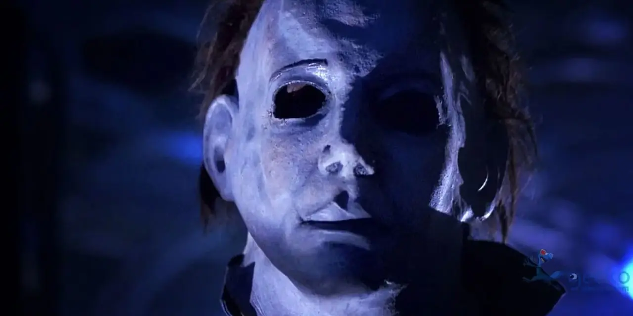 Michael Myers wpatrujący się w kamerę w Halloween VI: Klątwa Michaela Myersa. Michael Myers wpatrujący się w kamerę w Halloween VI: Klątwa Michaela Myersa.