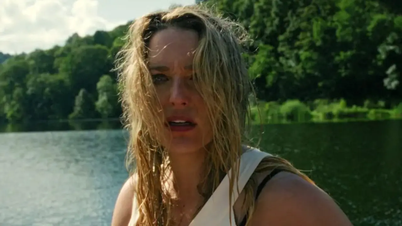 Blumhouse & Shudder dévoilent un nouveau Slasher avec les emblématiques Scream Queens, récoltant un score stellaire de tomates pourries