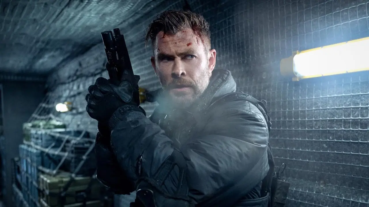Chris Hemsworth sieht in der neuen Netflix-Action-Thriller-Fortsetzung wie ein Kämpfer aus