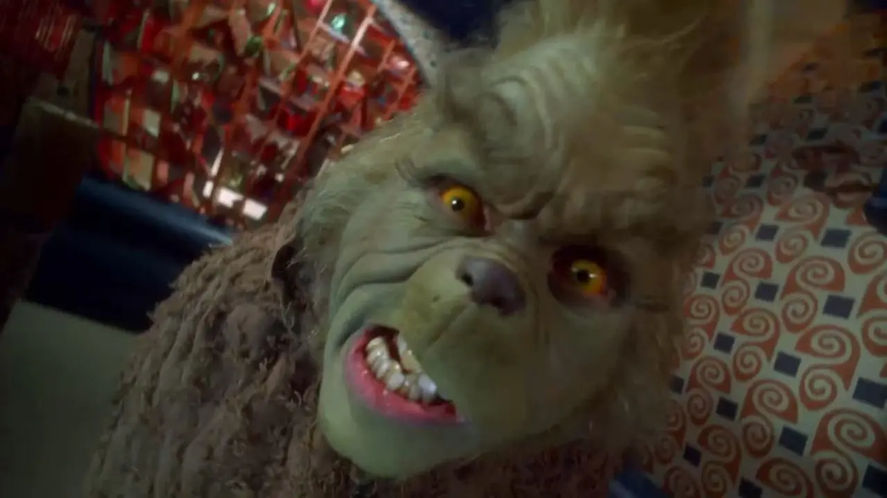 How the Grinch Stole Christmas 2000 (1)