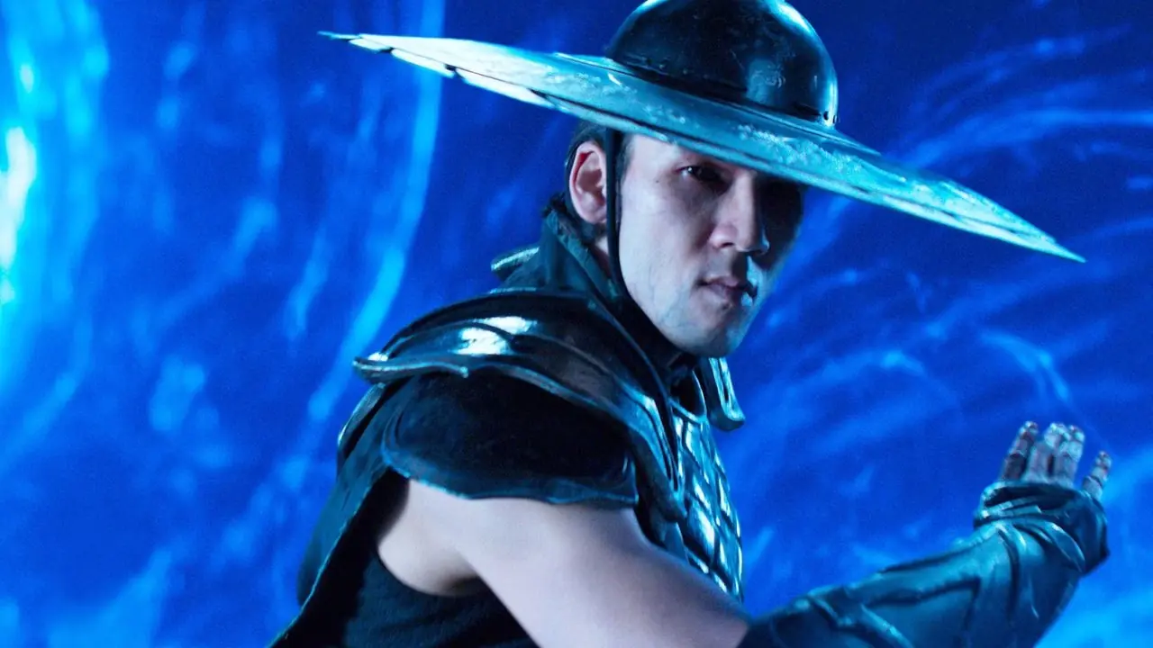 Max Huang 饰演 Kung Lao 准备在真人快打 II 中战斗