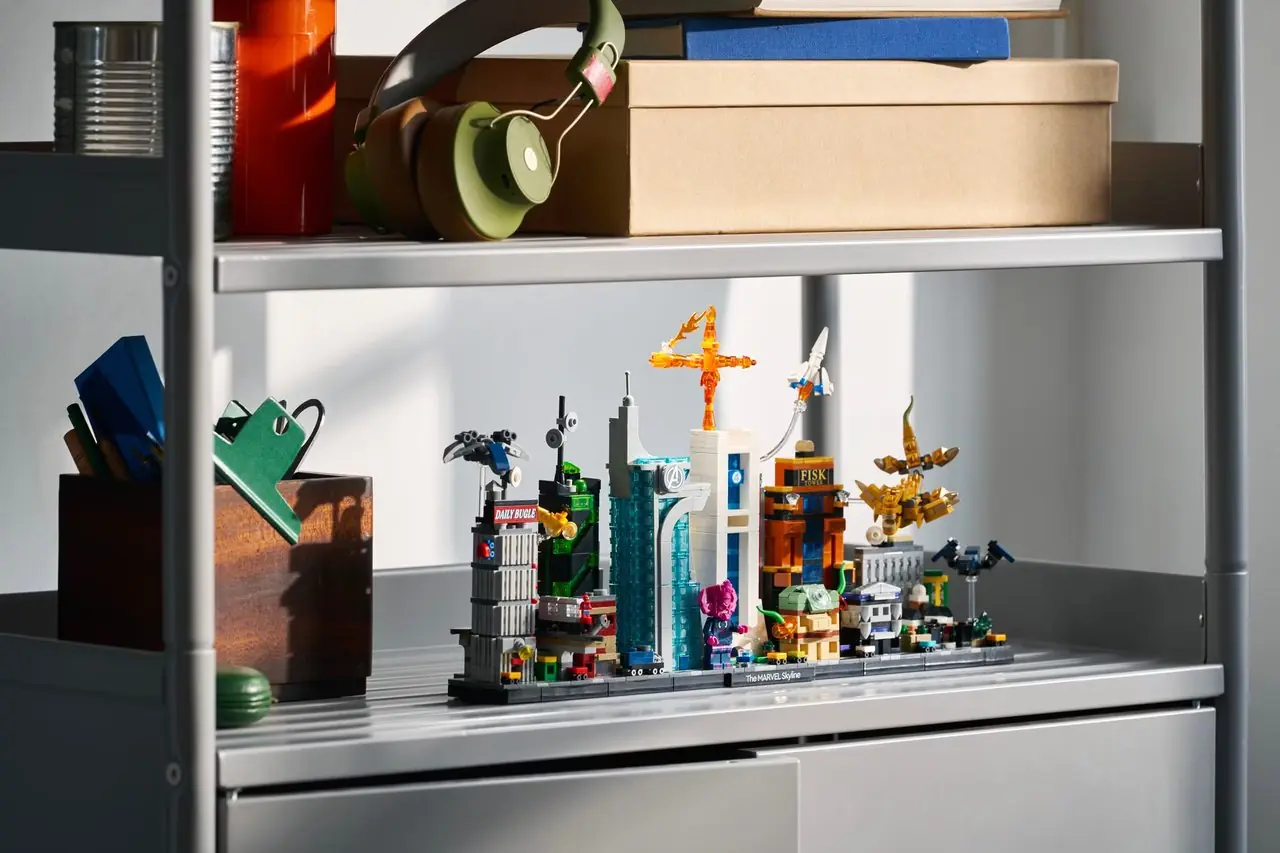 Набор LEGO Marvel Skyline 67006 Коробка Полка для фотографий Lifestyle 1