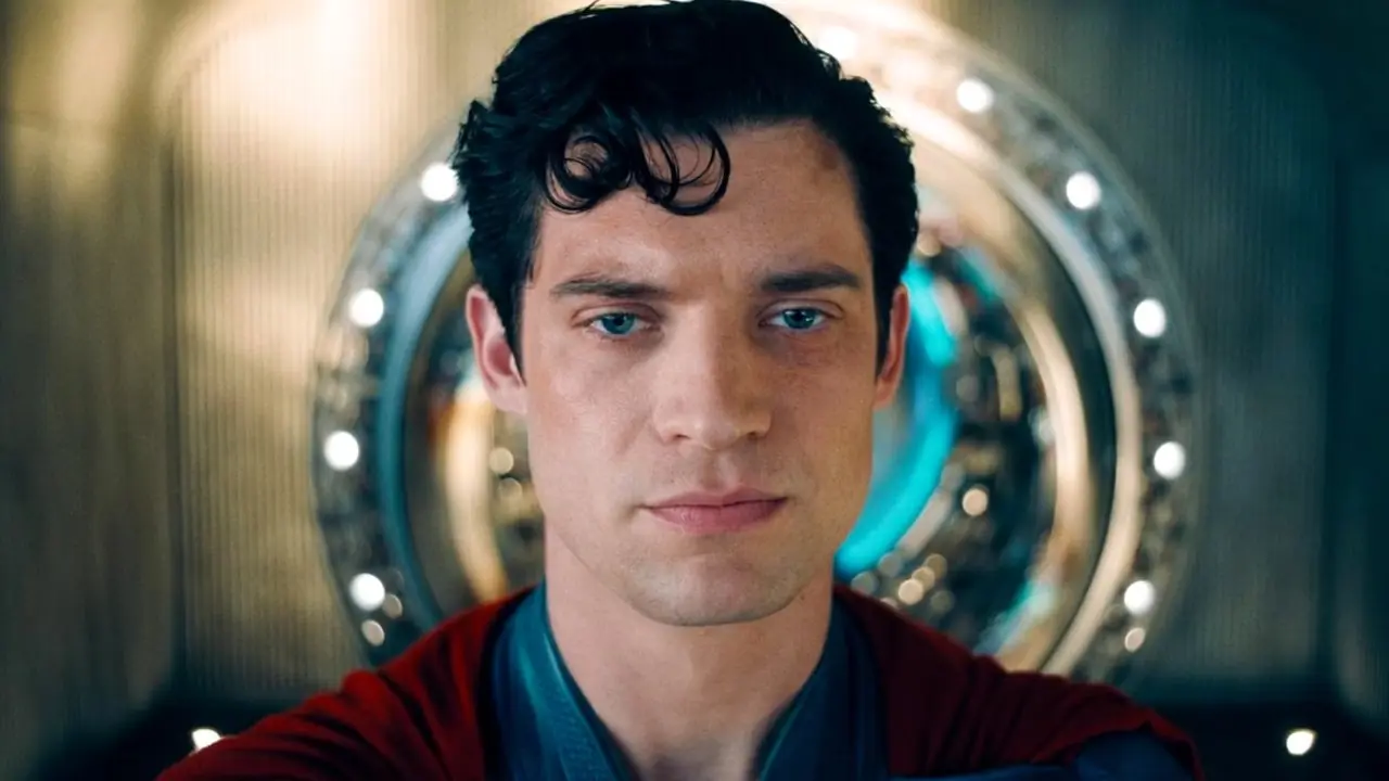 Man Of Tomorrow Intar Center Scenen i DCU:s Empire Strikes Back