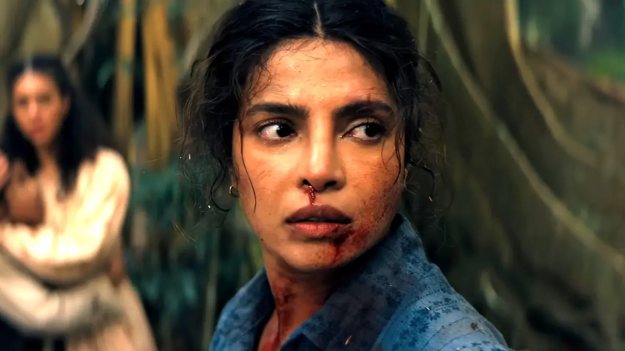 Ercell de Priyanka Chopra Jonas a l'air inquiète avec du sang sur le visage dans The Bluff