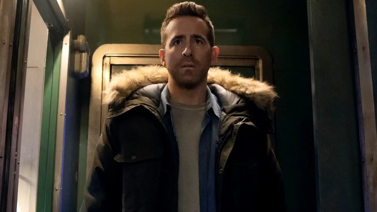 Ryan Reynolds sembra teso a Mayday