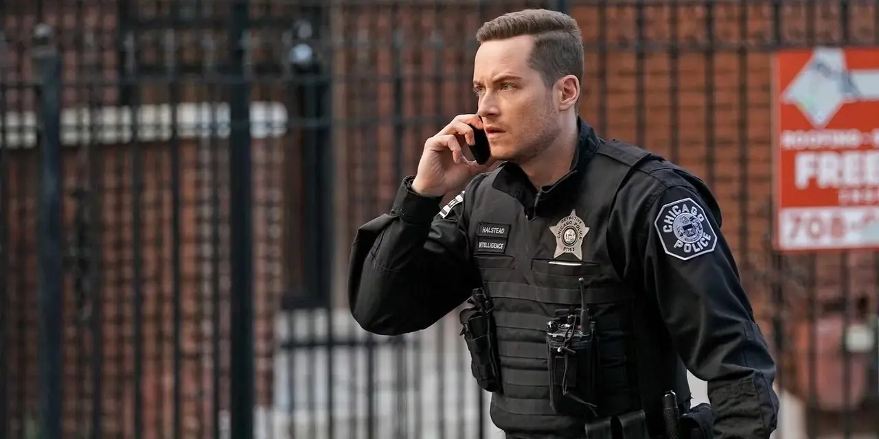 Jesse Lee Soffer dans le rôle de Jay Halstead dans Chicago PD Jesse Lee Soffer dans le rôle de Jay Halstead dans Chicago PD