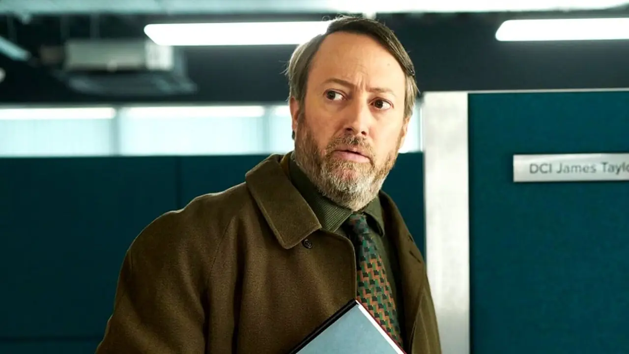David Mitchell som John Ludwig Taylor i Ludwig David Mitchell som John Ludwig Taylor i Ludwig