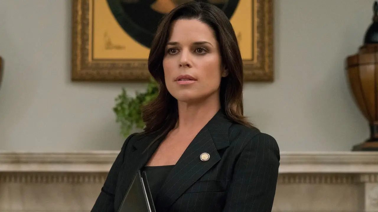 Neve Campbell i House of Cards