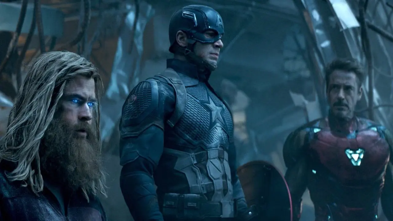 ثور وكابتن أمريكا وأيرون مان في فيلم Avengers Endgame ثور وكابتن أمريكا وأيرون مان في فيلم Avengers Endgame