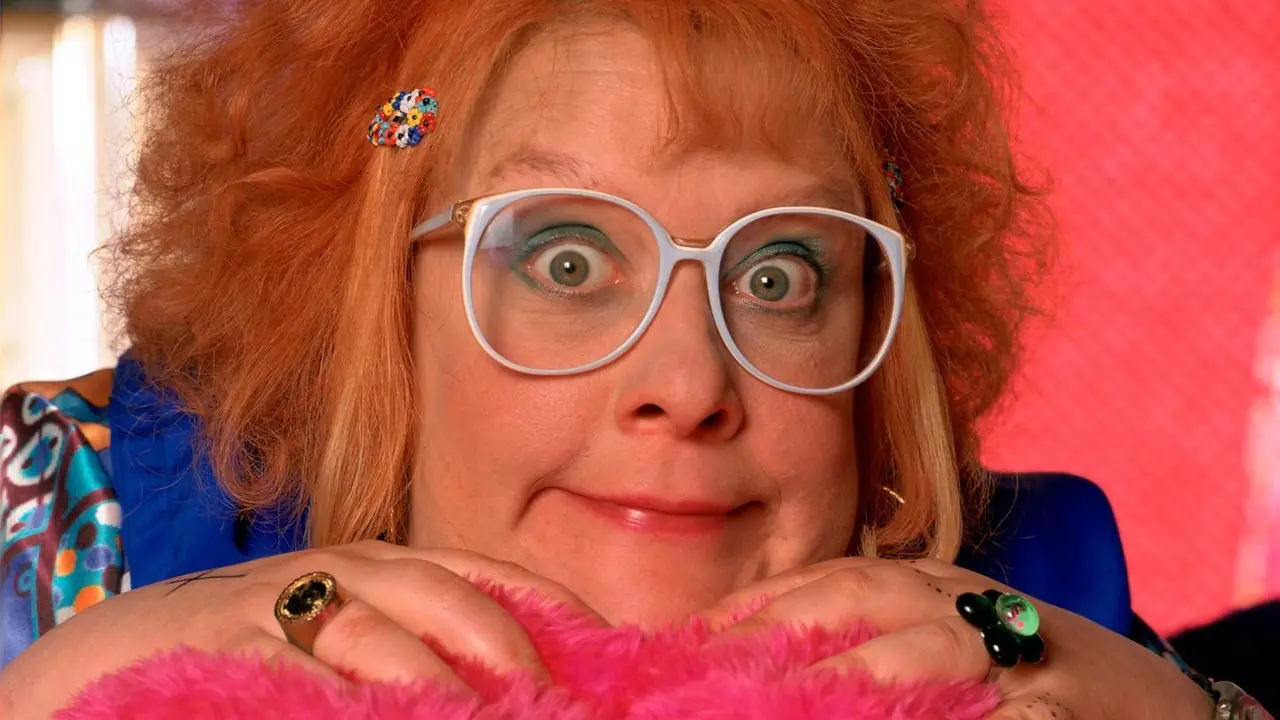 Cathy Burke jako Linda w Daj mi, daj, daj mi