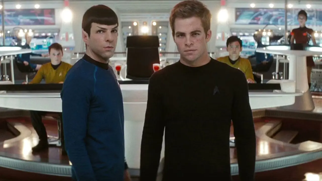 Spock y Kirk en el puente de JJ Abrams Star Trek Spock y Kirk en el puente de JJ Abrams Star Trek