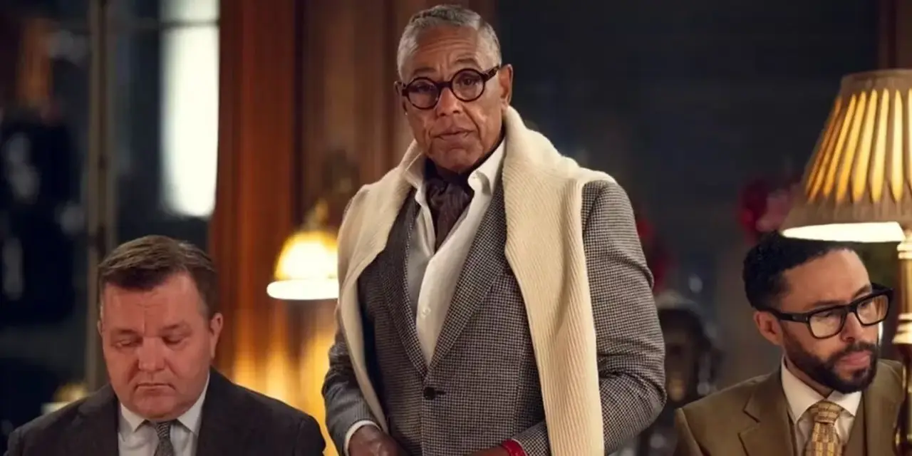 Giancarlo Esposito est élégant dans le rôle de Stanley Johnston dans The Gentlemen