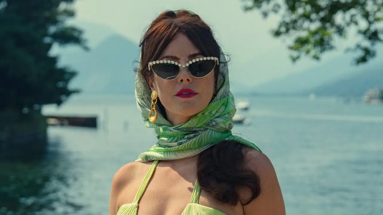 Kaya Scodelario como Susie Glass en The Gentlemen temporada 2