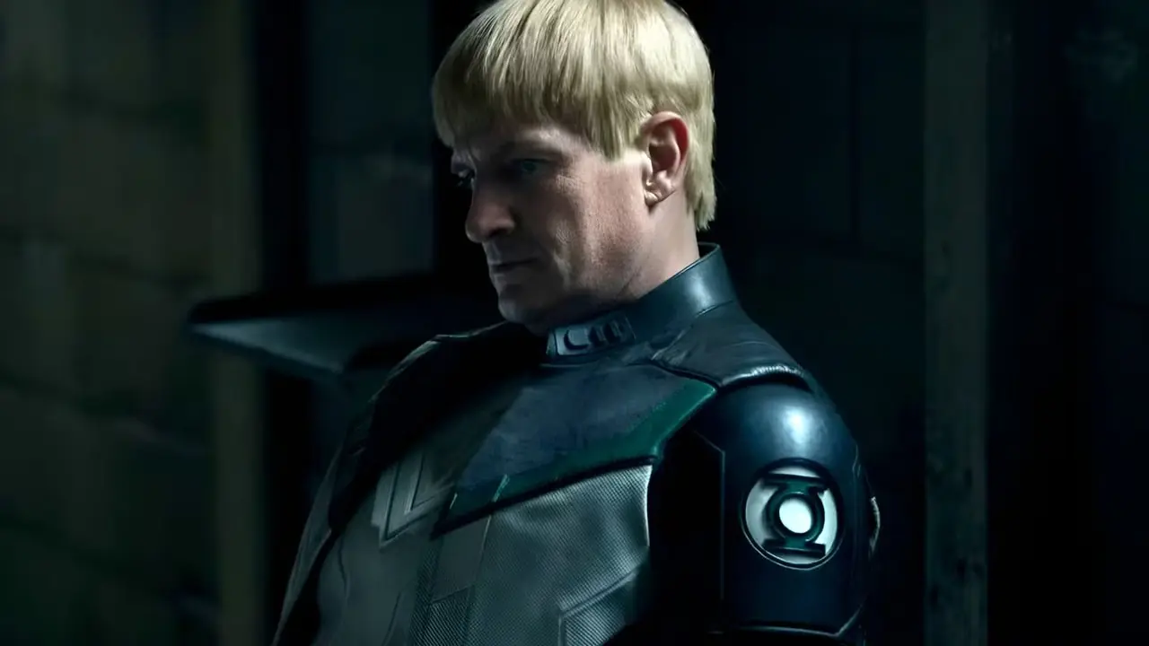Nathan Fillions Guy Gardner vender tilbake for finalen i Lanterns sesong 1