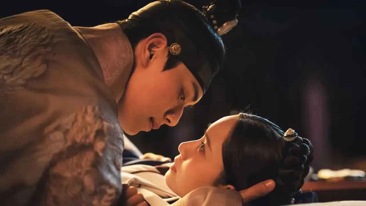 Netflix, Hit Fantasy Dizisini Yeni Baş Yıldız ve Hikayeyle Genişletiyor Afiyet Olsun Majesteleri