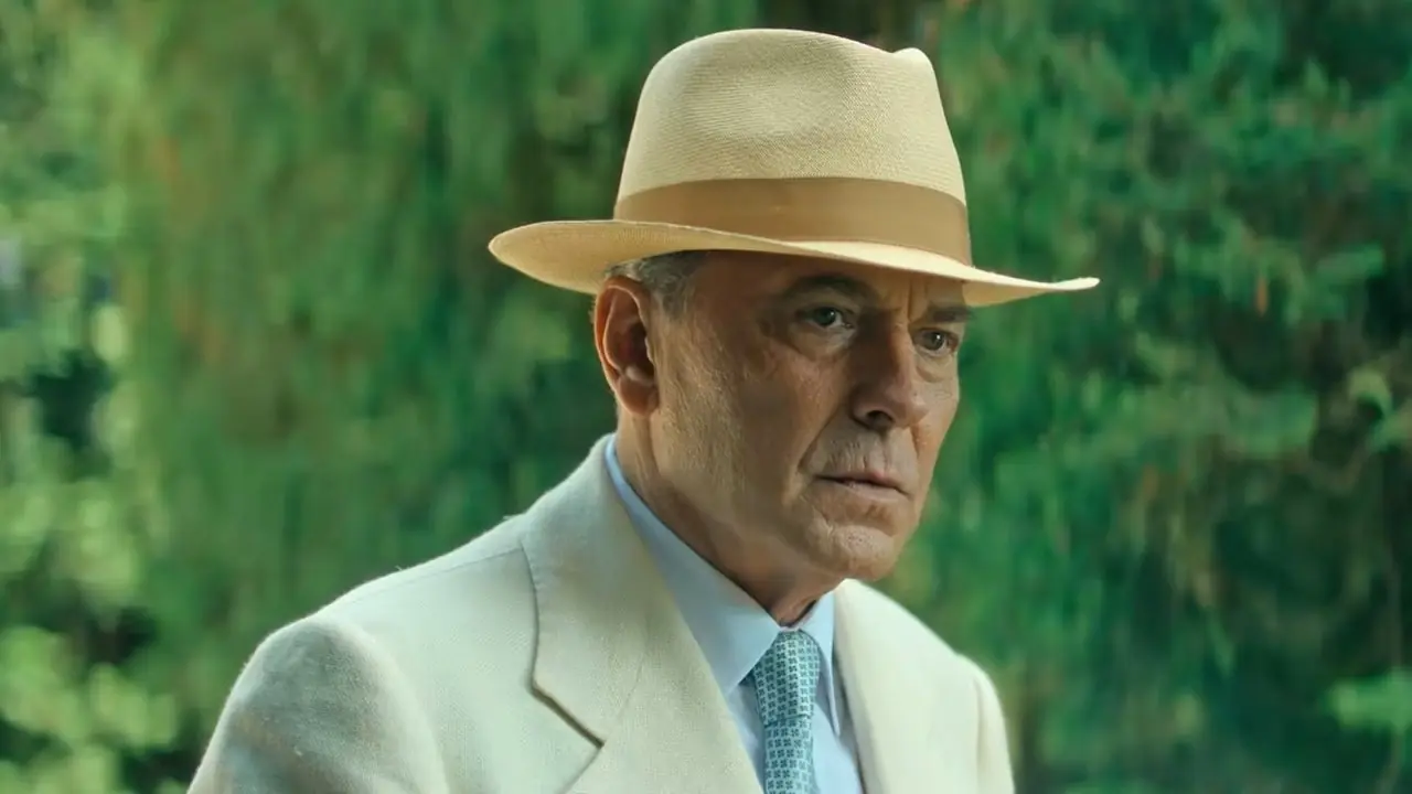 La nuova tortuosa serie di quattro episodi in stile Sherlock Holmes di Netflix diventa un blockbuster in streaming
