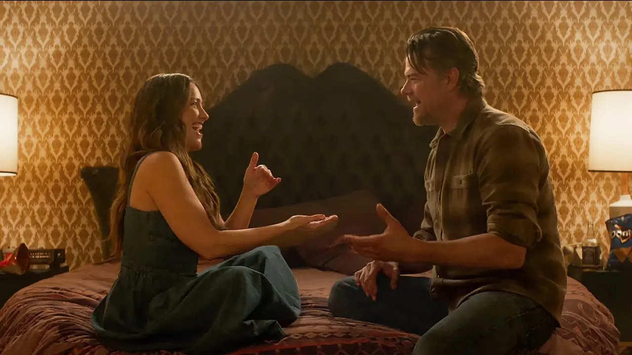 Minka Kelly ve Josh Duhamel, Ransom Canyon'un 2. sezonunda yatakta
